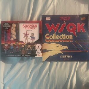 Netflix Stranger Things Crochet Kit with WSQK Collection Vinyl bundle